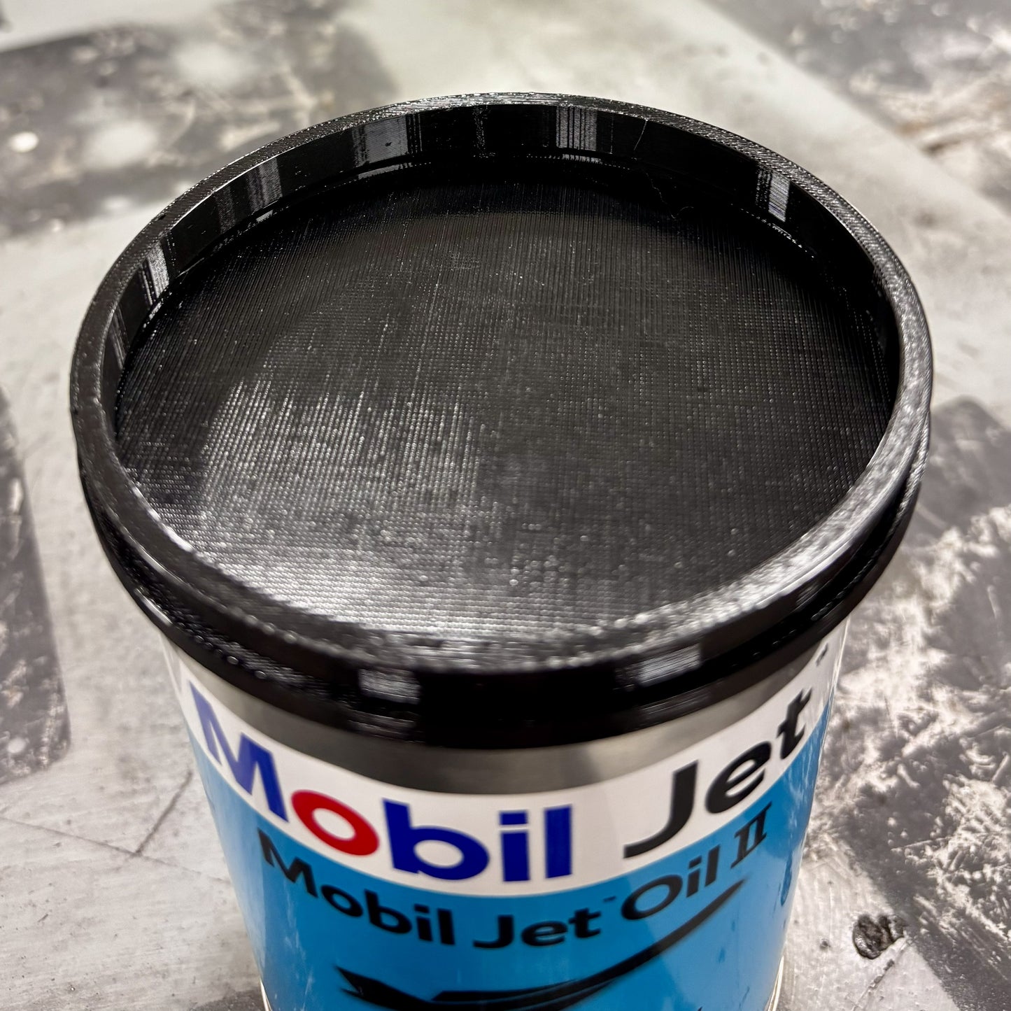 Oil Can Lid (4″) – Dust-Proof Spill-Stop Cover with Zip-Tie Groove | TPU 95A Flexible Seal